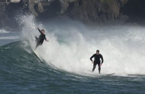SURF CAMP – idealny sposób na aktywne wakacje